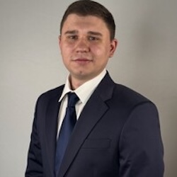 <br><span class="blue-text">Andrey Martynenko - Design Assistant</span>